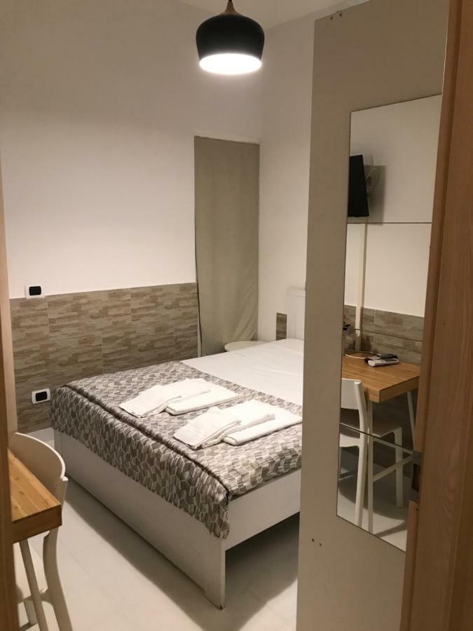 Affittacamere La Casa Di Flo Napoli